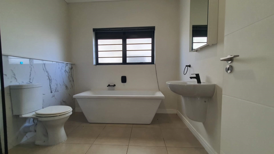 To Let 3 Bedroom Property for Rent in Sandown Western Cape